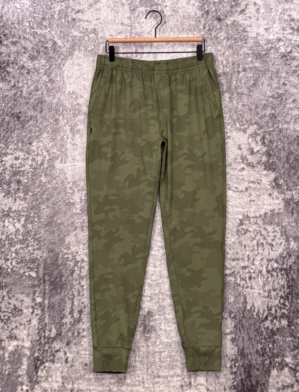 Rhone Sweatpants Medium Mens Green Camo Active Jogger